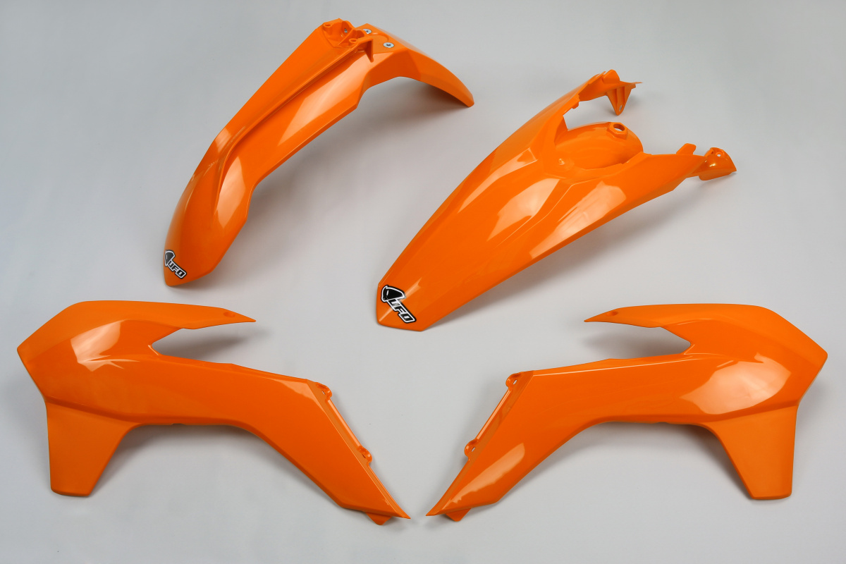 Kit Plastiche arancio per Ktm EXC 125/XC W125 - EXC 200 - EXC 250/XC W250 - EXC-F 250/XCF W250 - EXC 300/XC W300 - EXC-F 350....