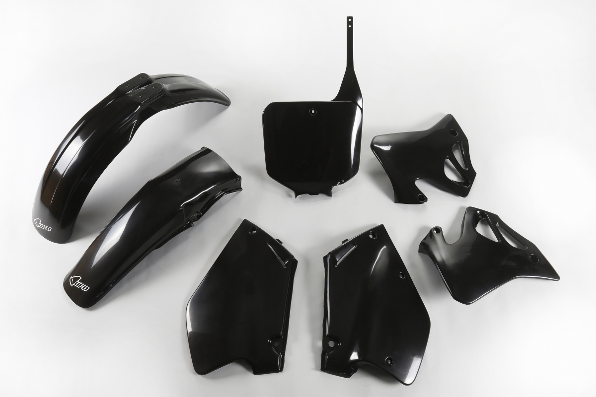 Kit Plastiche nero per Honda CR 125 (1995-97) - CR 250 (1995-96) - PLASTICHE REPLICA - HOKIT095-001 - Ufo Plast