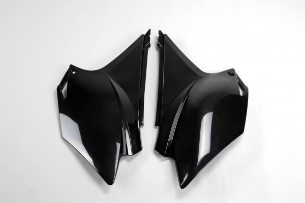 Side panels - black - Honda - REPLICA PLASTICS - HO04676-001 - UFO Plast