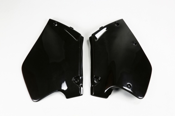 Side panels - black - Honda - REPLICA PLASTICS - HO02673-001 - UFO Plast