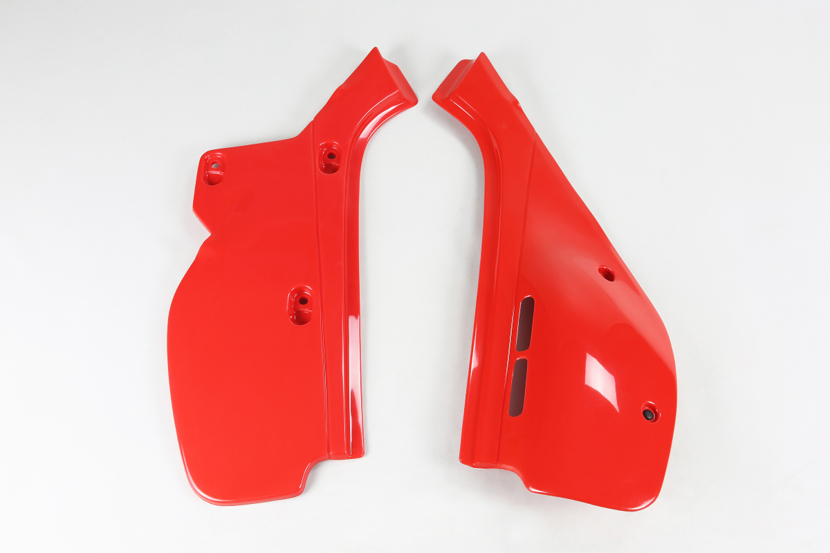 Fiancatine Laterali rosso per Honda XR 600 (1988-02) - PLASTICHE REPLICA - HO02639-069 - Ufo Plast