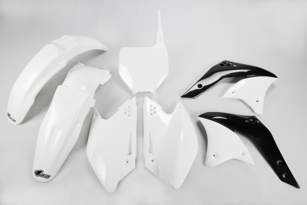 Plastic kit Kawasaki - white 047 - REPLICA PLASTICS - KAKIT204-047 - UFO Plast