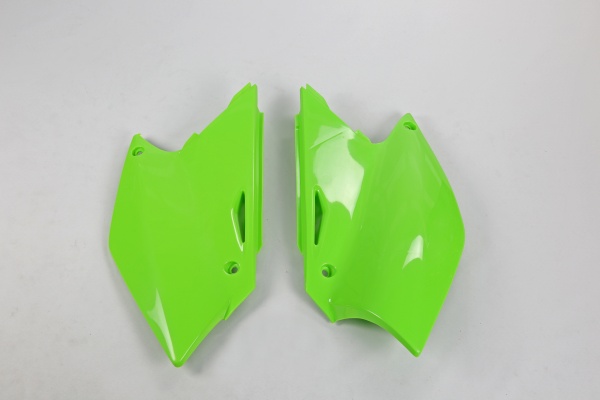 Side panels - green - Kawasaki - REPLICA PLASTICS - KA03755-026 - UFO Plast