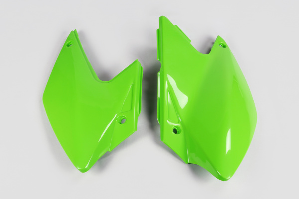 Side panels - green - Kawasaki - REPLICA PLASTICS - KA03790-026 - UFO Plast