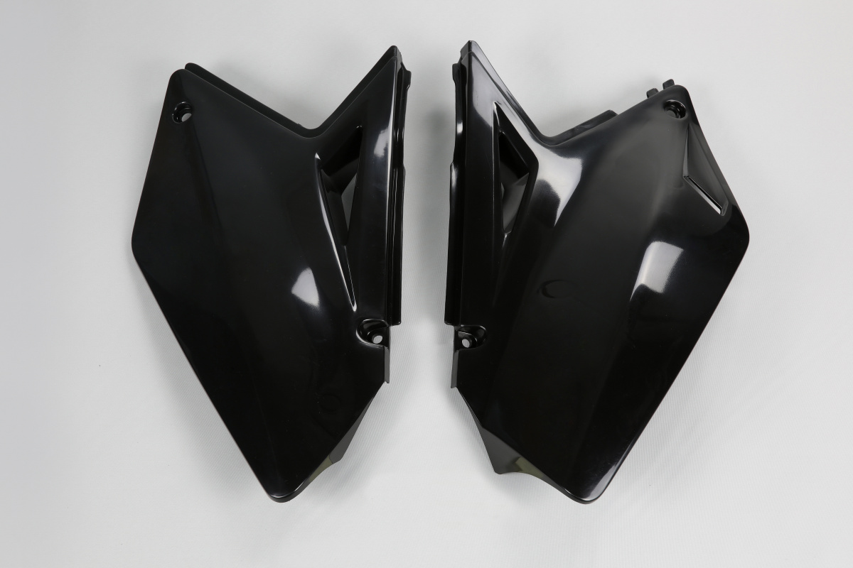 Side panels - black - Suzuki - REPLICA PLASTICS - SU04902-001 - UFO Plast