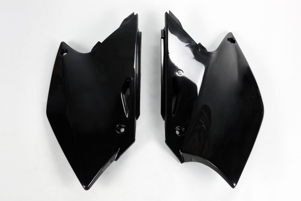 Side panels - black - Suzuki - REPLICA PLASTICS - SU03932-001 - UFO Plast
