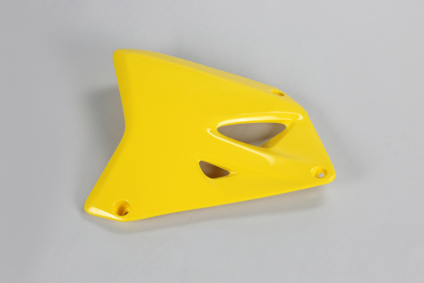 Convogliatori radiatore - giallo - Suzuki - PLASTICHE REPLICA - SU03969-101 - UFO Plast