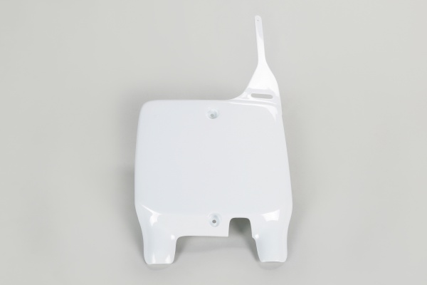 Portanumero anteriore - bianco - Suzuki - PLASTICHE REPLICA - SU03904-041 - UFO Plast