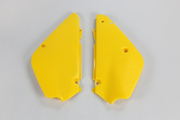 Fiancatine laterali - giallo - Suzuki - PLASTICHE REPLICA - SU03970-101 - UFO Plast