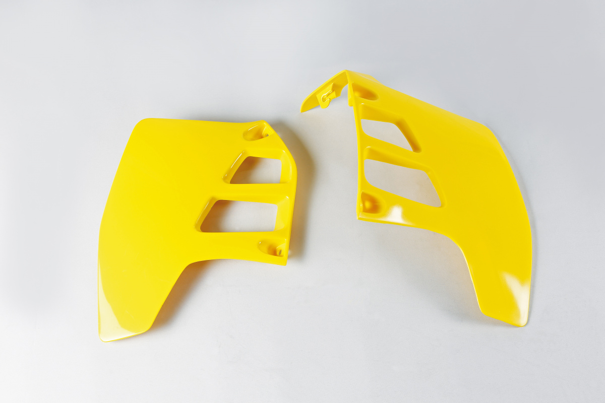 Convogliatori radiatore - giallo - Suzuki - PLASTICHE REPLICA - SU02908-101 - UFO Plast