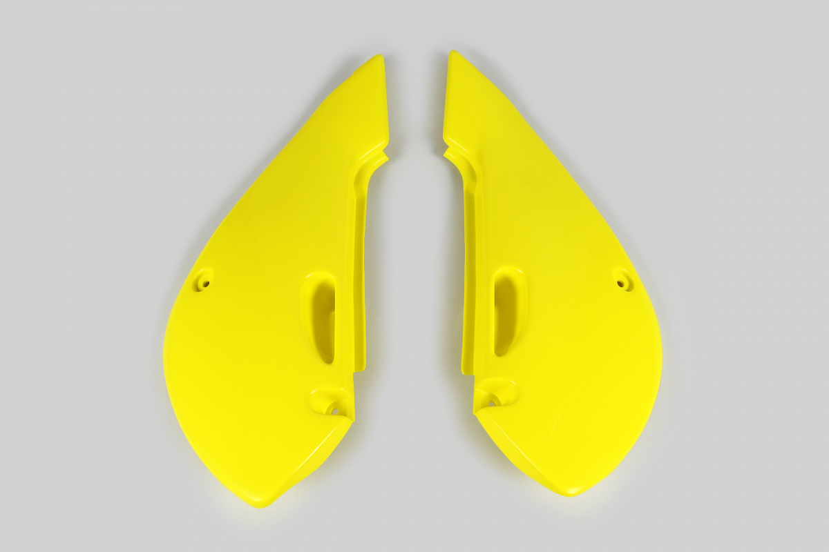 Fiancatine Laterali giallo per Suzuki RM 65 (2003-25) - PLASTICHE REPLICA - SU03928-102 - Ufo Plast