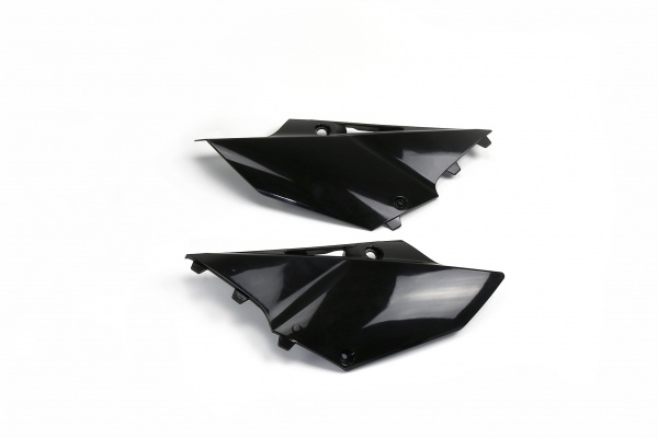 Side panels - black - Yamaha - REPLICA PLASTICS - YA04842-001 - UFO Plast