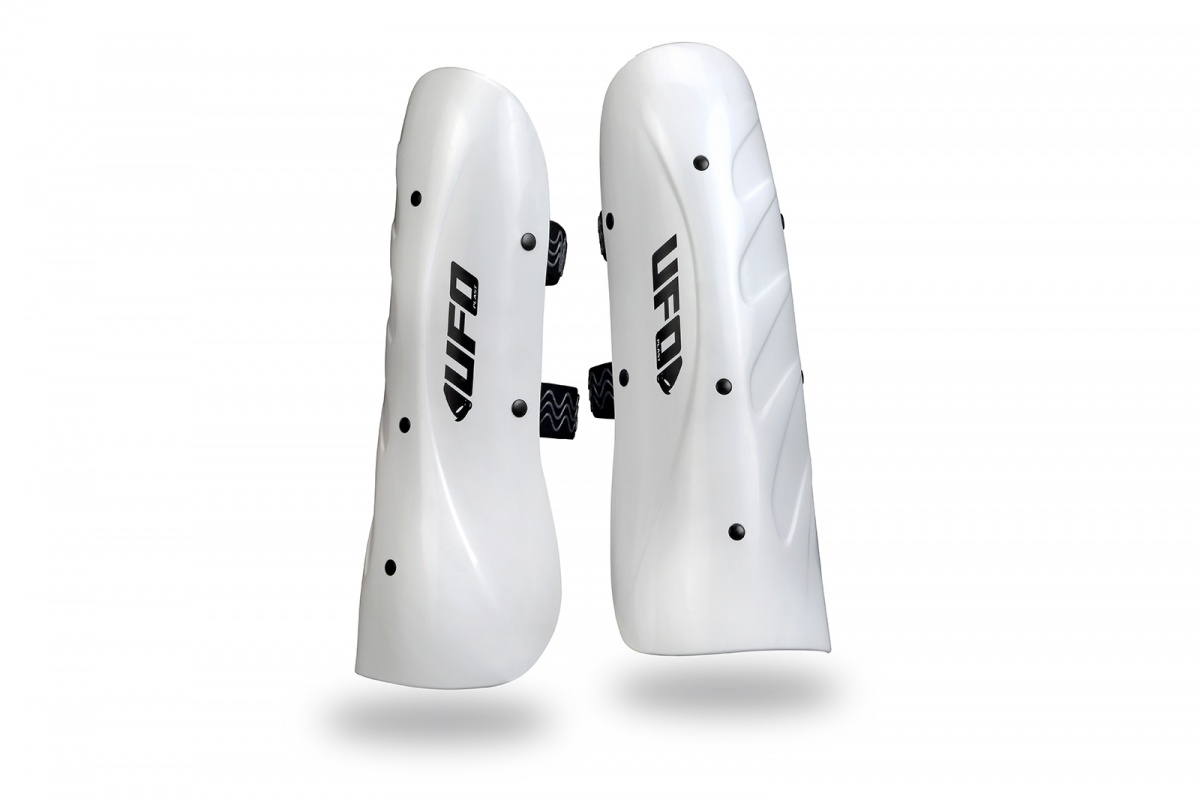 Ginocchiera sci e snowboard Slalom versione lunga bianco - Snow - SK09184-W - Ufo Plast