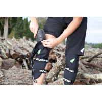 Mtb Jackal knee shin guard - Kneepads - KS05001-K - UFO Plast
